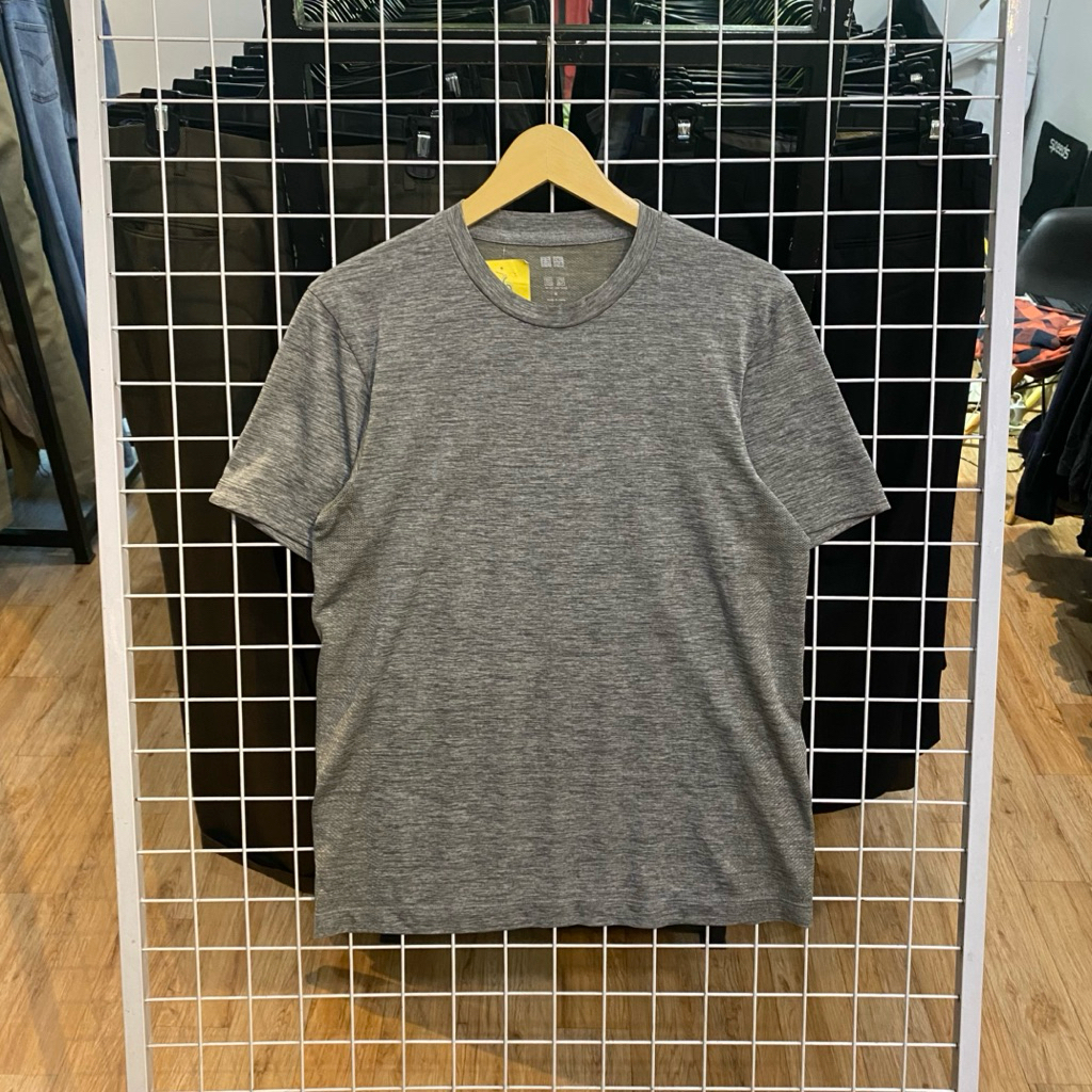 Uniqlo Dry Tee