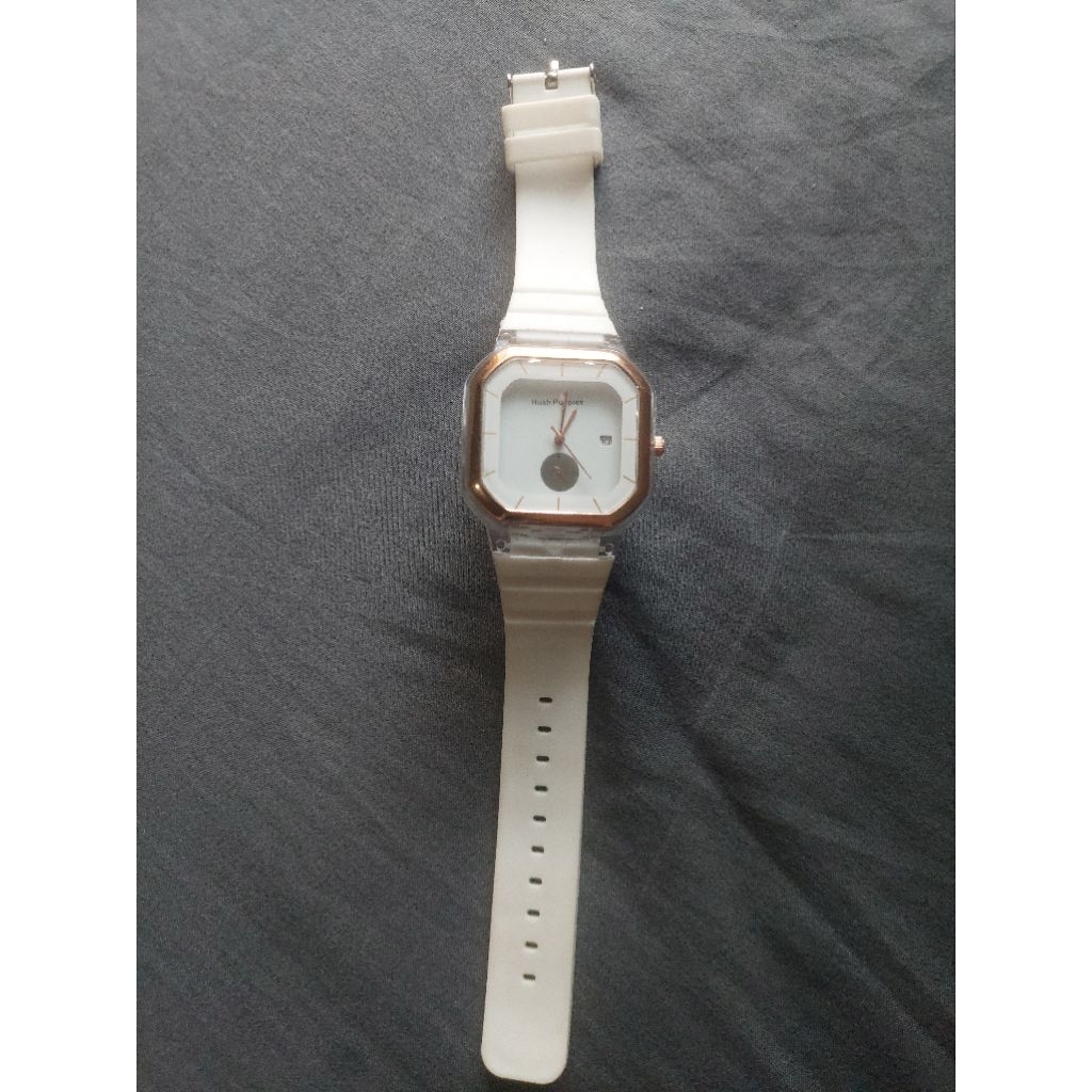 JAM TANGAN HUSH PUPPIES RUBBER (Preloved)