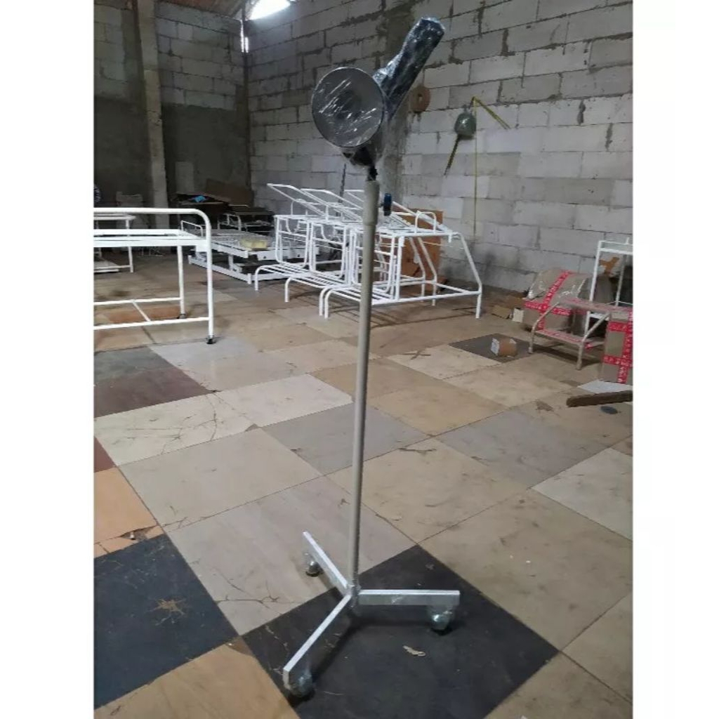 lampu sorot/lampu tindakan medis