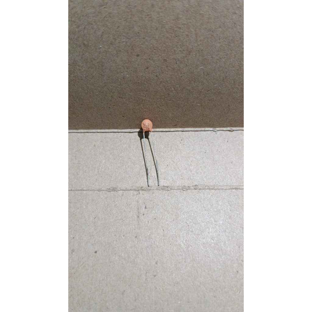 7305 kapasitor capacitor keramik ceramic 390pf 390p 390 pf coklat