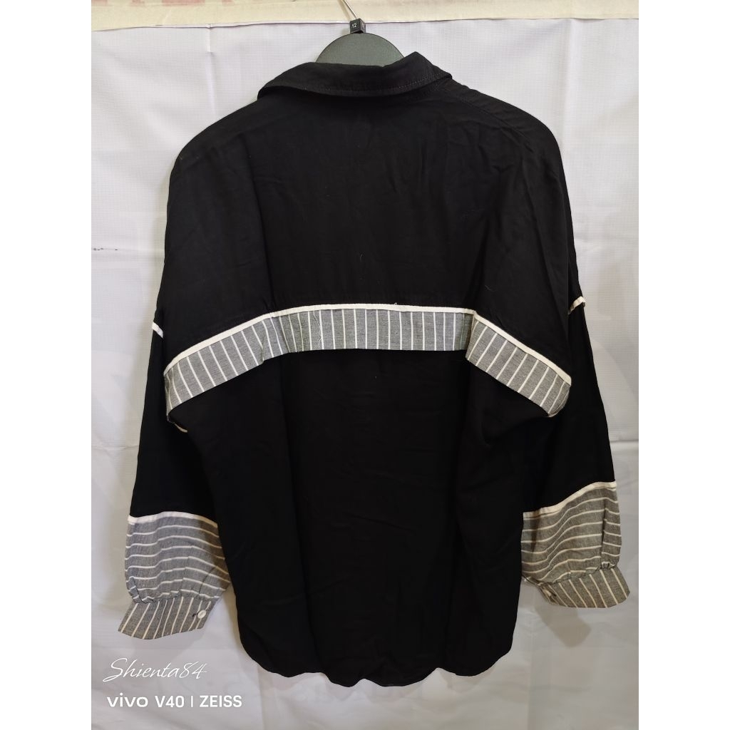 Kemeja wanita lengan panjang hitam