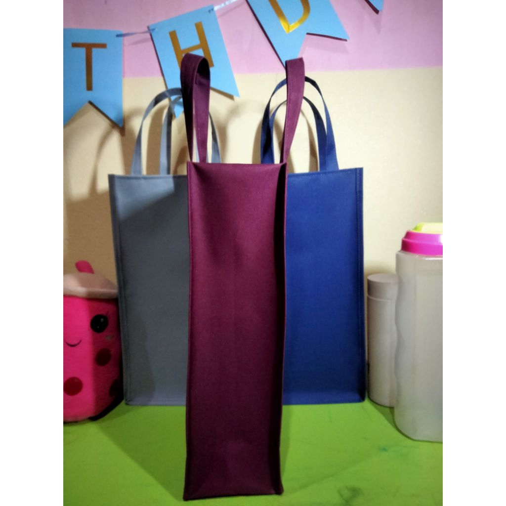 Tas  bekal makanan dan botol minum ukuran besar 2 Liter