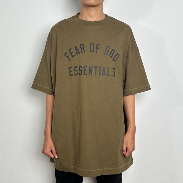 Kaos ESSEN FEAR OF GOD EXCLUSIVE OLIVE TSHIRT 100% ORIGINAL