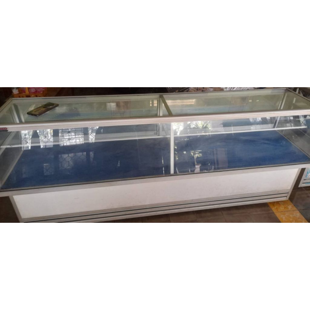 Etalase Konter 2 Meter