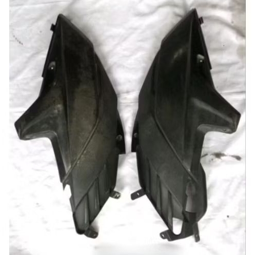 Sambungan Body Vario Techno 110 Karbu Original Copotan