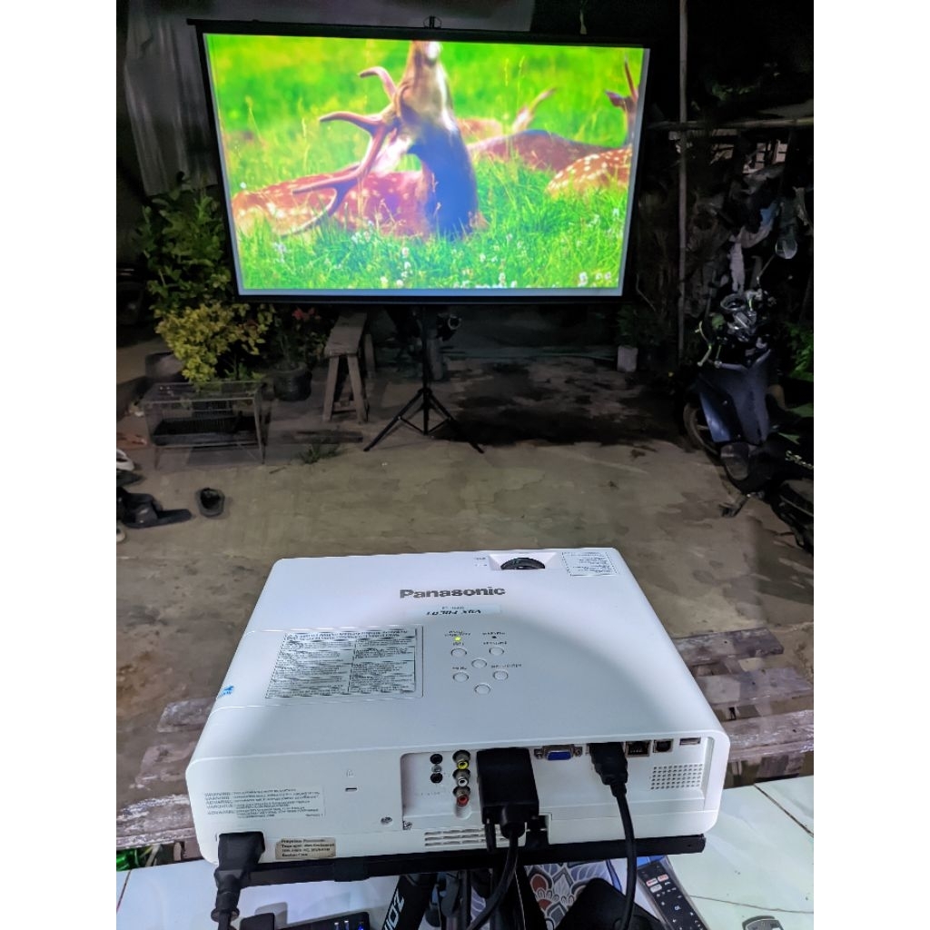 PROYEKTOR PANASONIC LB 303 XGA 3100 LUMENS - BEKAS NORMAL