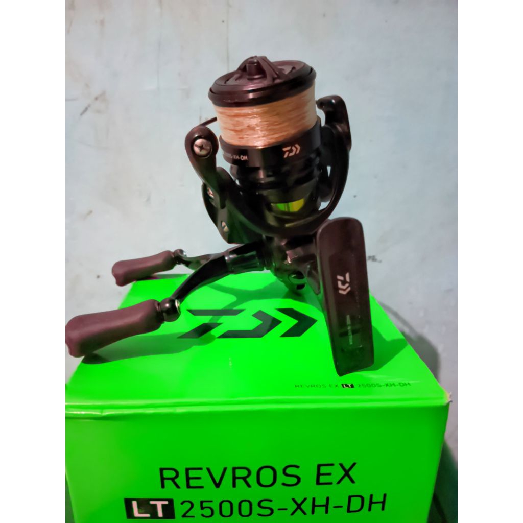 Daiwa Revros EX LT 2500S - XH - DH --- BEKAS