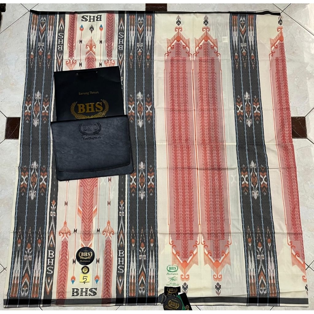 SARUNG BHS MPM,SEI SIK MASTERPIECE GOLD