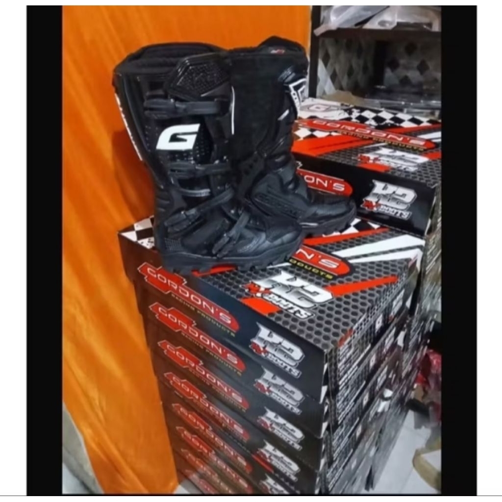 sepatu gordon’s k2