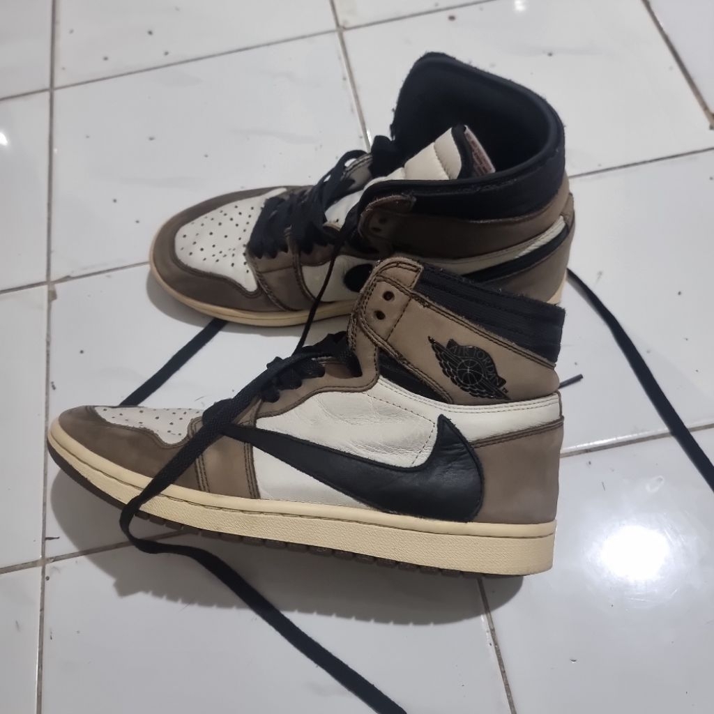 Nike Travis scott x Air Jordan Legit