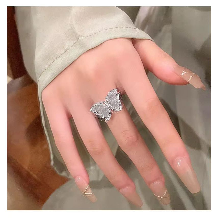 Cincin Perak Berlian Grisele Full Cyrstal Titanium (Perak) / Cincin Berlian Titanium