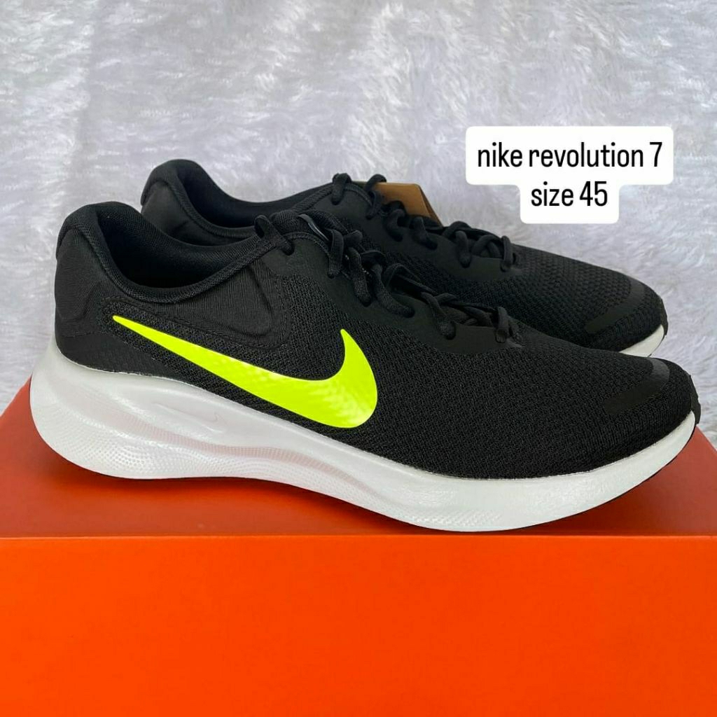 sepatu running nike revolution 7 original