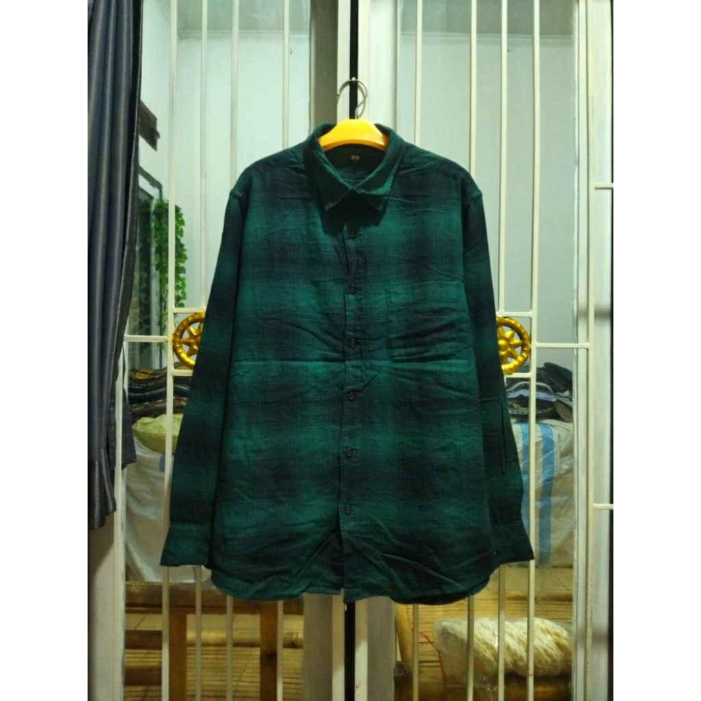 kemeja soft flannel uniqlo XL gradasi veterano casual pria murah terbaik