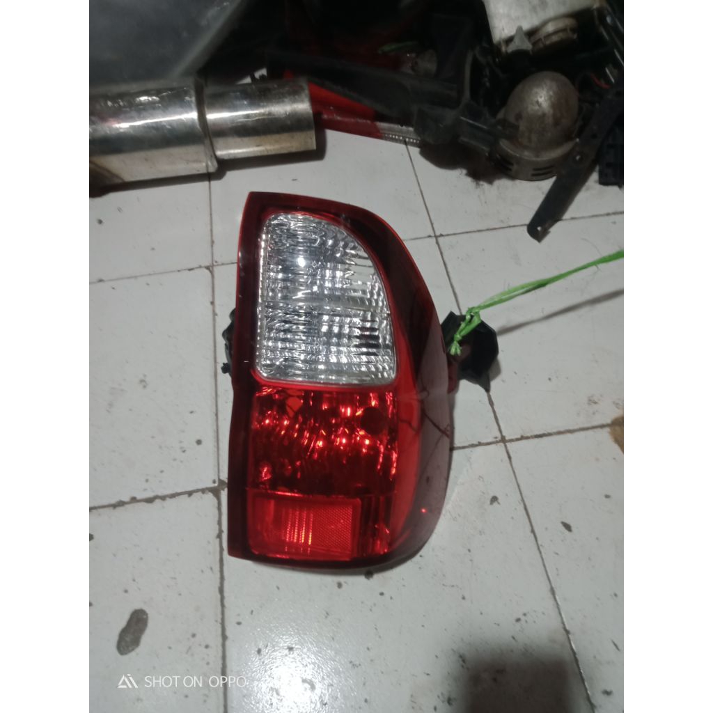 Stoplamp Isuzu panther touring kanan