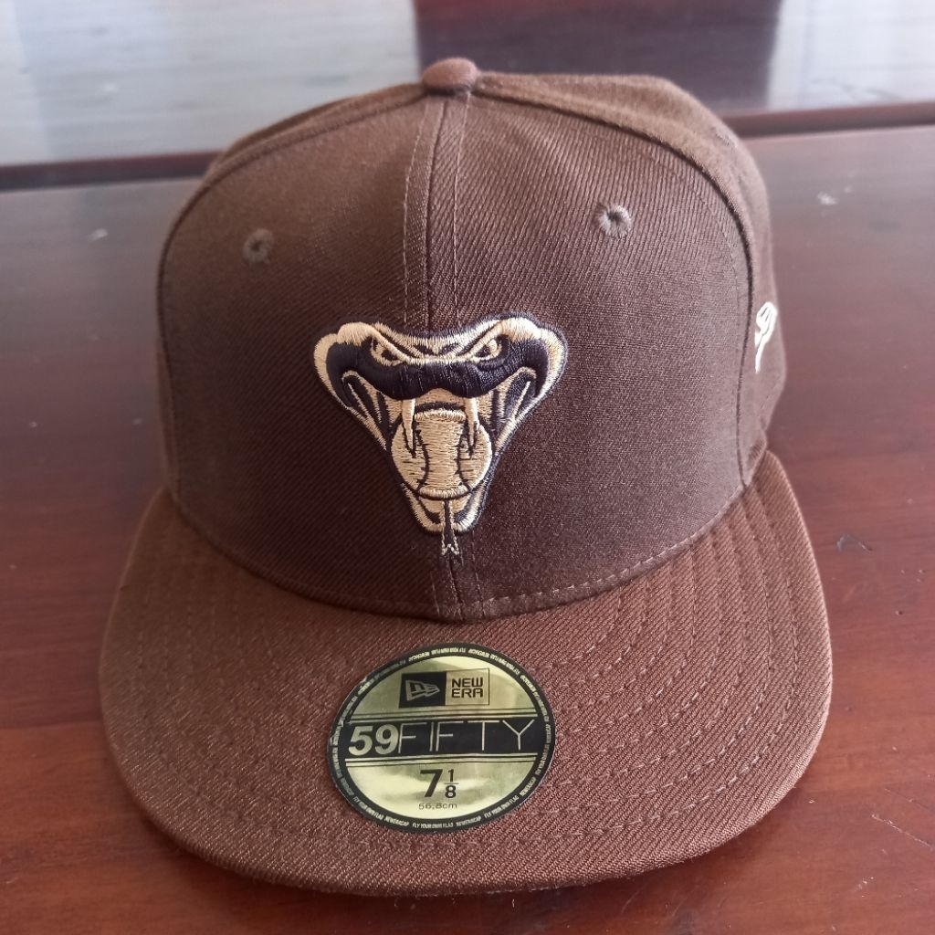 topi viper x new era