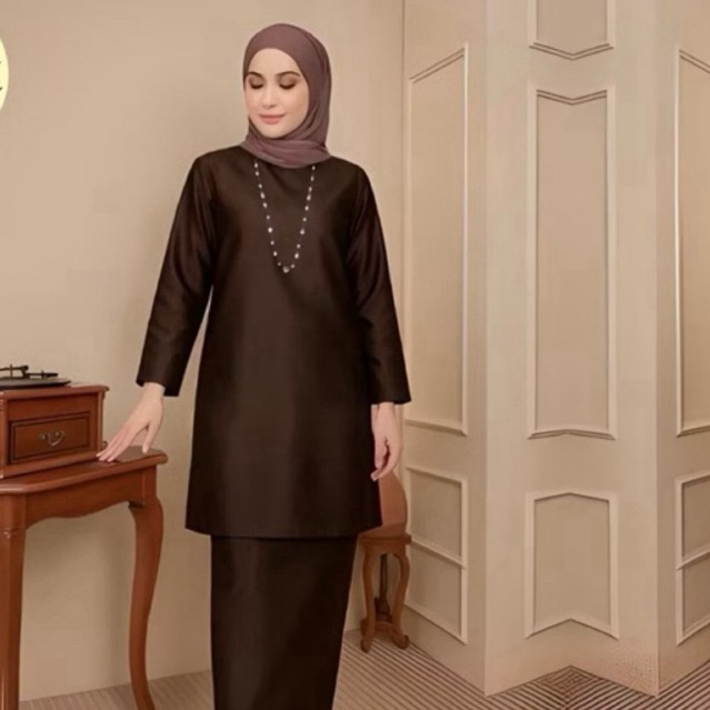 (ADA JUMBO) DANAYA Oneset ATASAN & ROK Kurung Melayu Polos Malaysia Modern Muslim Premium Satin Fash