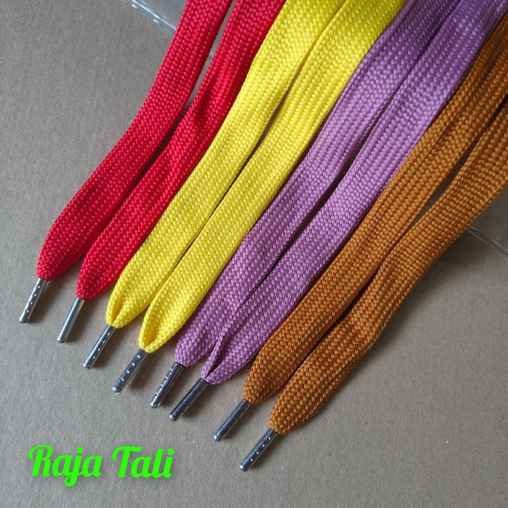 Tali sepatu gemuk ujung besi, tali sepatu gendut ujung besi ( harga 2pcs)