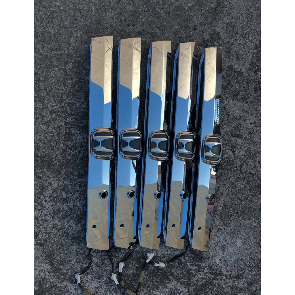 Trunk Lid Rear Garnish Pintu Bagasi Honda Fit Hybrid Jazz GE8 JDM Japan Original