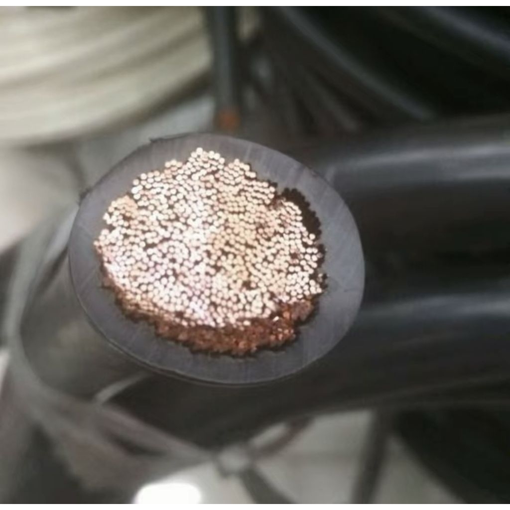 Kabel Listrik Serabut NYAF 50 mm2 Supreme Per meter 50mm2 Hitam