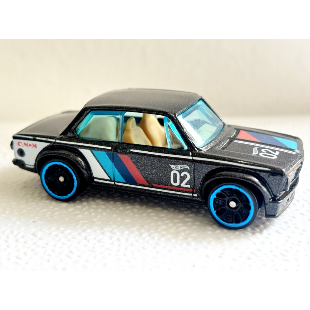 Hot Wheels Matchbox BMW 2002 LOOSE