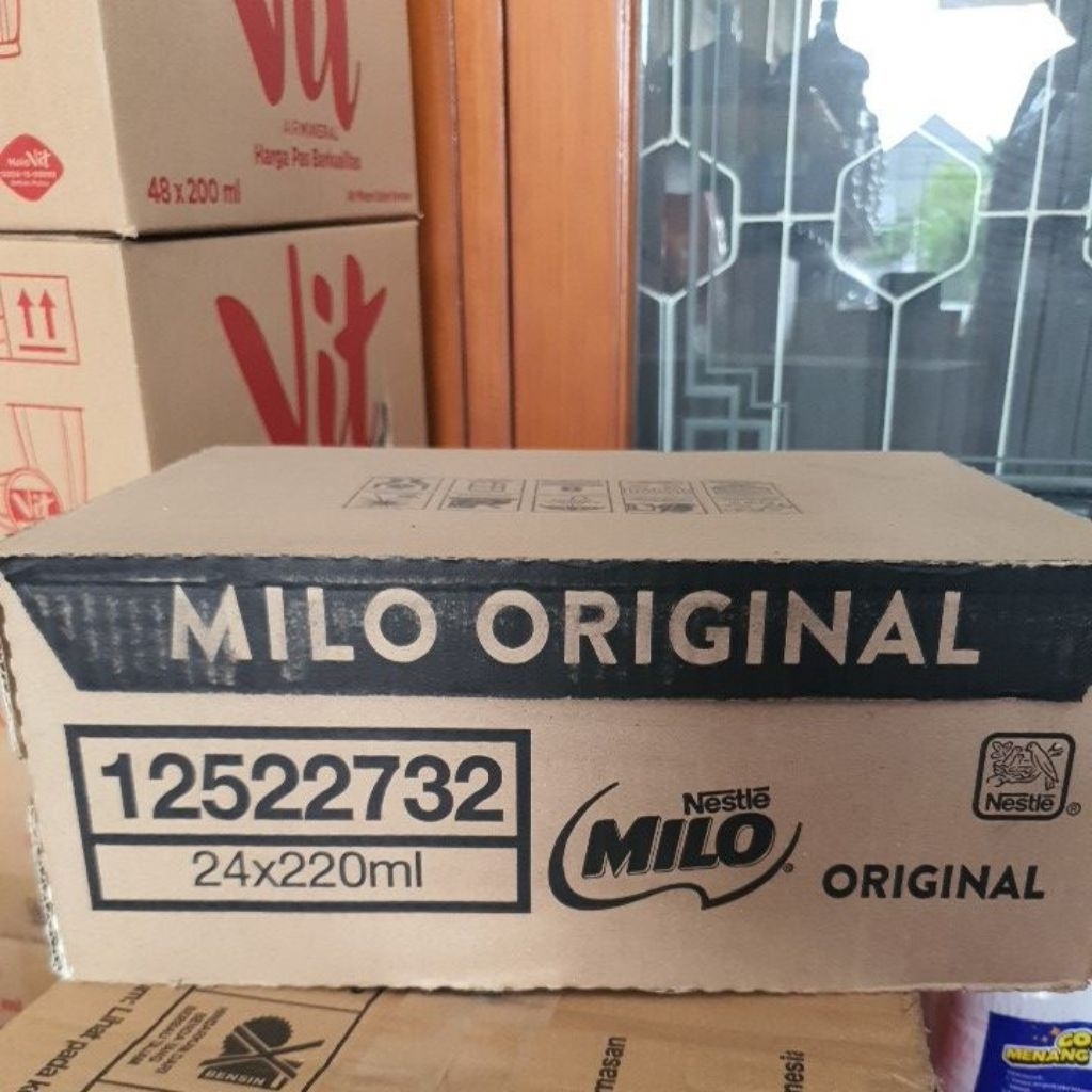 milo kaleng 220ml isi 24 (exp jan 26)