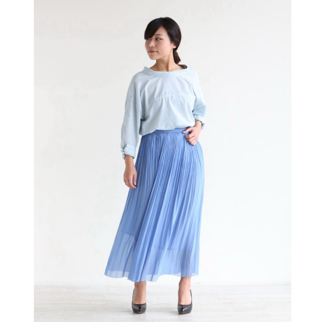 Rok Uniqlo plisket sifon midi (New tag)