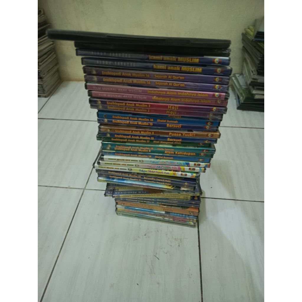 BERBAGAI VCD ANAK - ANAK ISLAM-Di GB 2 kode E2
