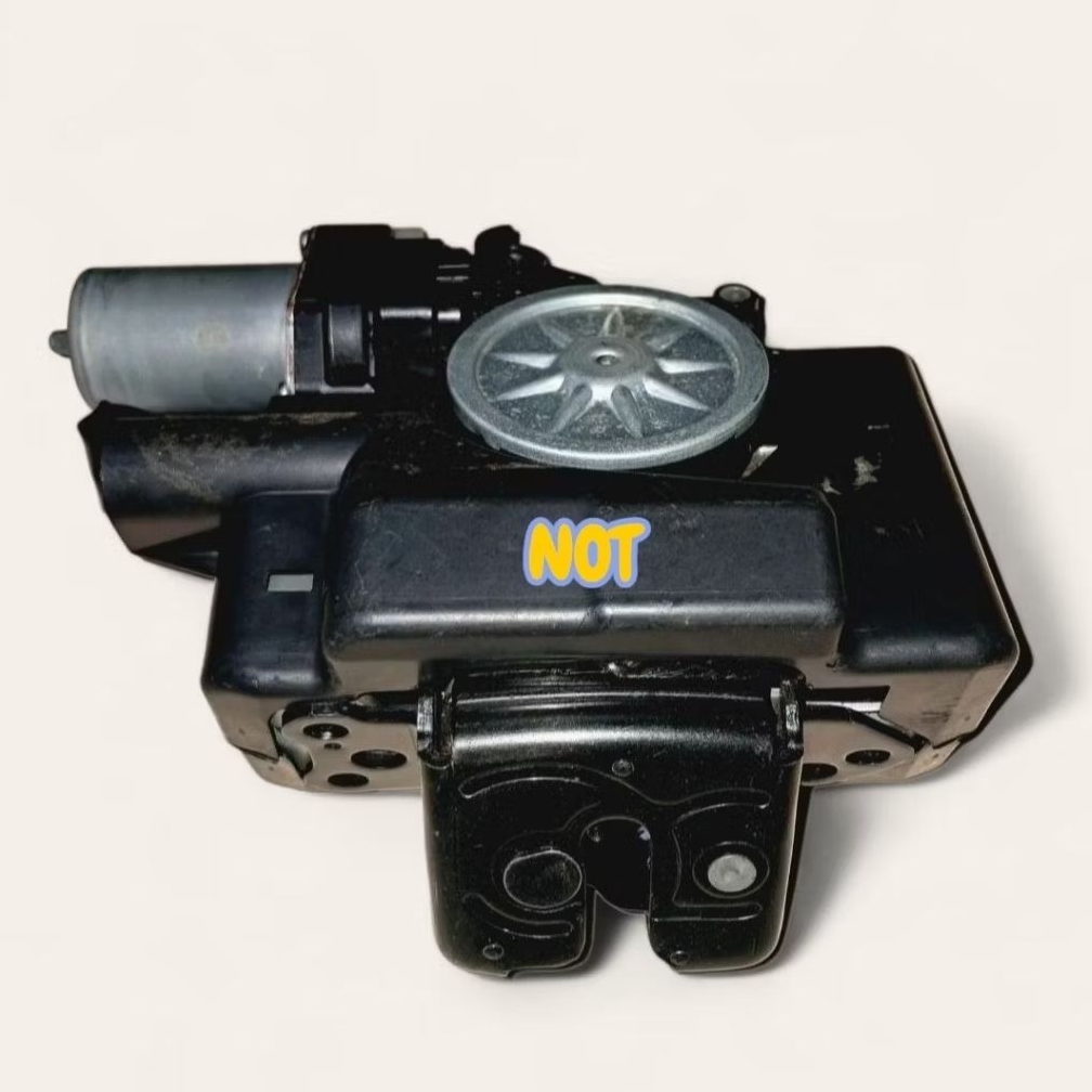 Door Lock Bagasi Elektrik/Doorlock Bagasi Otomatis Fortuner VRZ,Innova Venturrer Original.