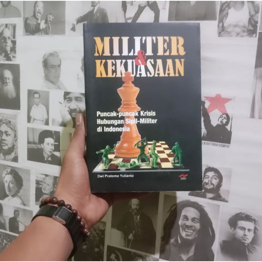 Tentara yang Gelisah | Militer dan Demokratisasi | Alfred Stepan | Pergolakan Politik Tentara: Sebel