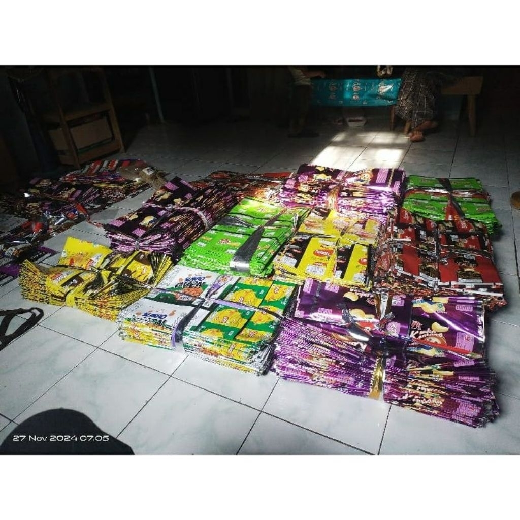 Taplak Plastik Daur Ulang Motif Random Lemek Plastik Limbah Daur Ulang