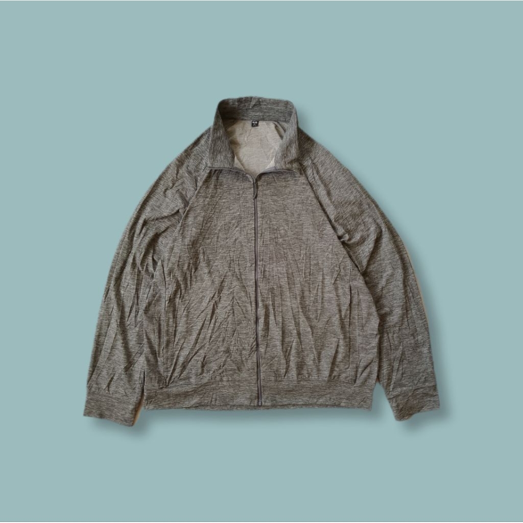 Uniquesport - Jaket Tracktop Uniqlo Active Ultra Strech Recycled Polyester Grey Second XL