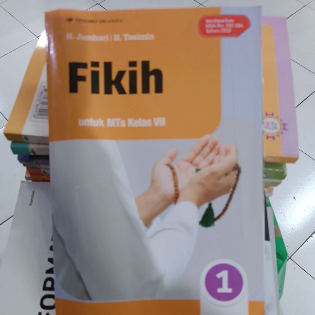 FIQIH UNTUK MTS KELAS 7