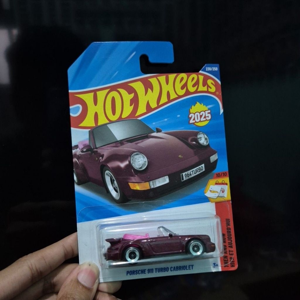 HOT WHEELS PORSCHE 911 TURBO CABRIOLET