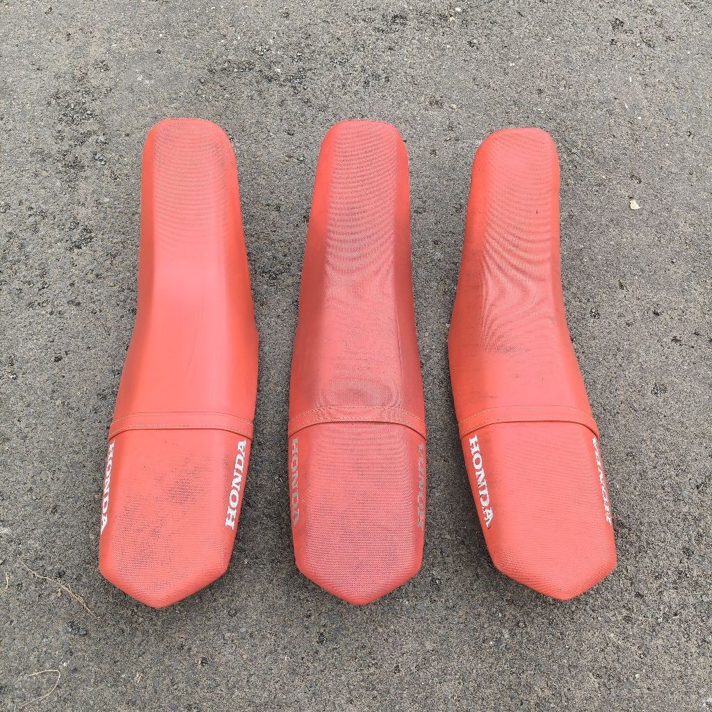 Jok CRF 150L Original (merah)