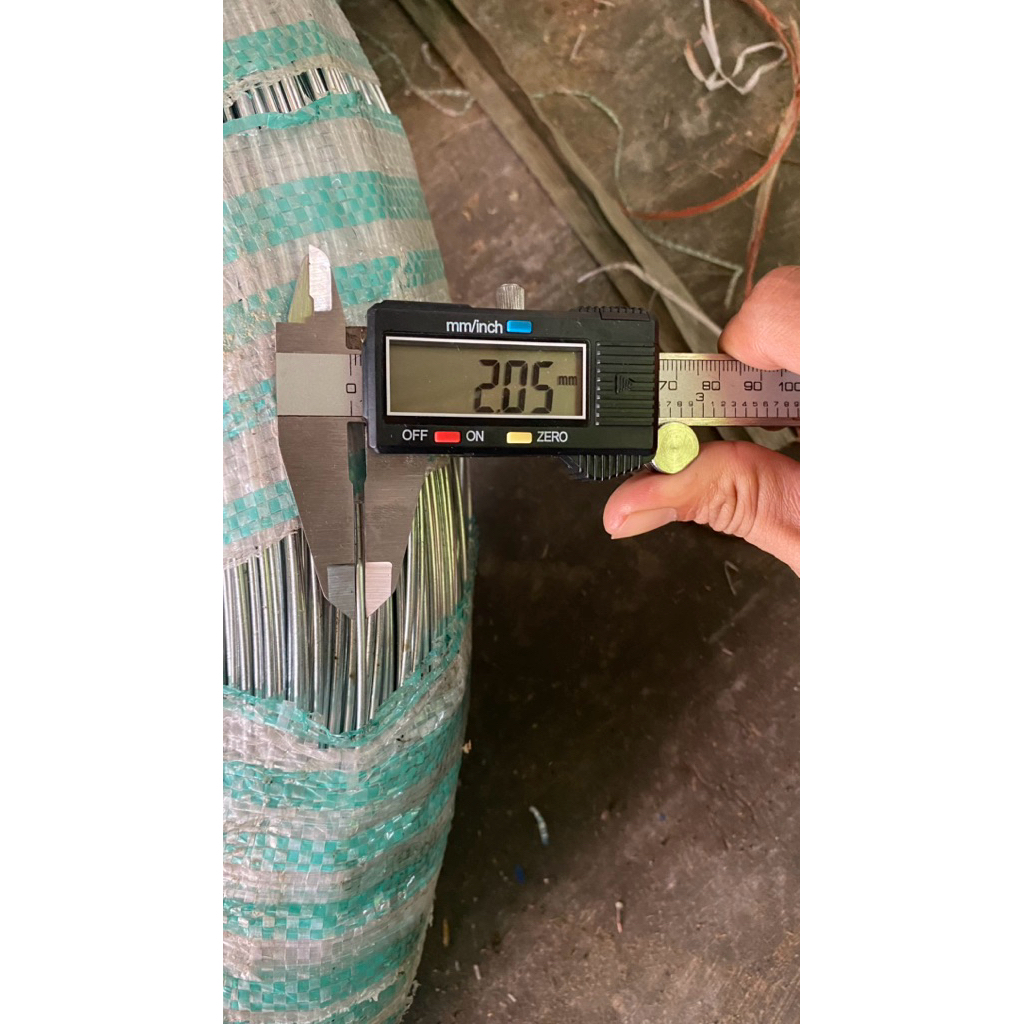kawat harmonika tebal 2mm lubang 2,5cm