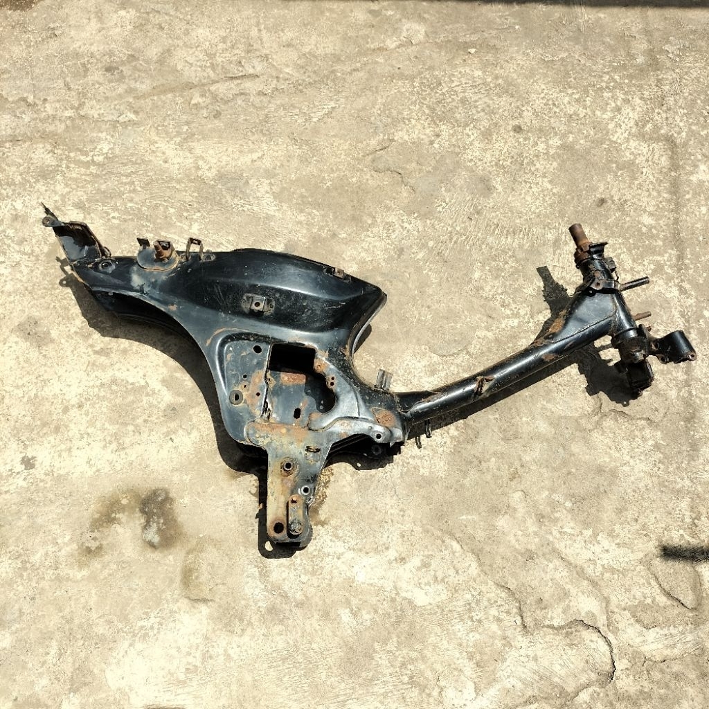 Rangka Kerangka Roling Rolling Sasis Frame Frem Bayangan Honda Astrea Grand Original Bekas Copotan M