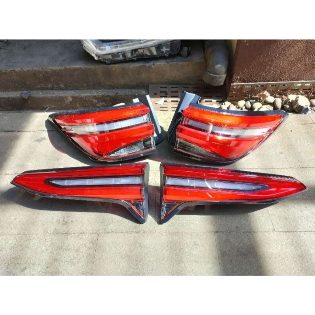 lampu stop lampu belakang fortuner 2021