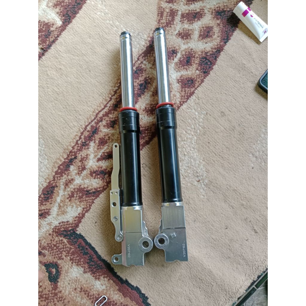 Shock Depan Ktc Vario