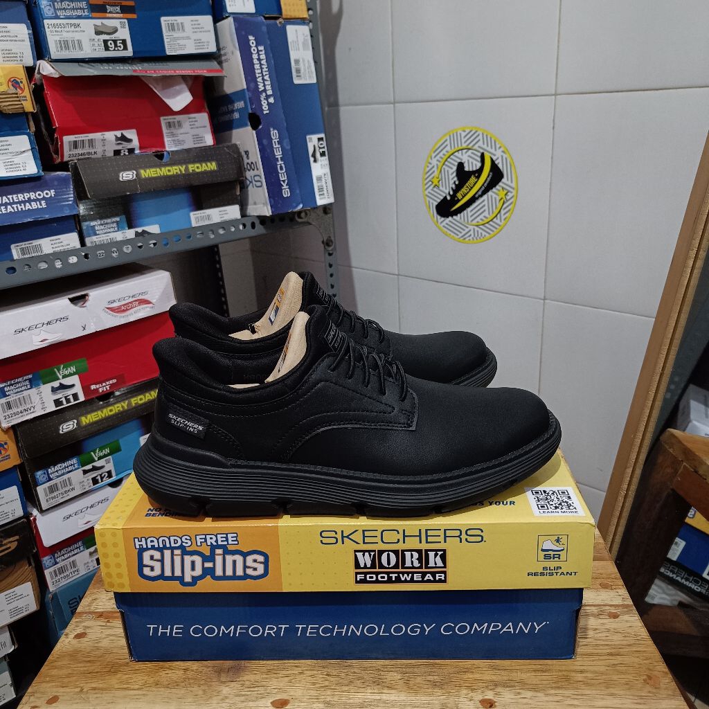 Skechers Slip On Garza SR - Full Black