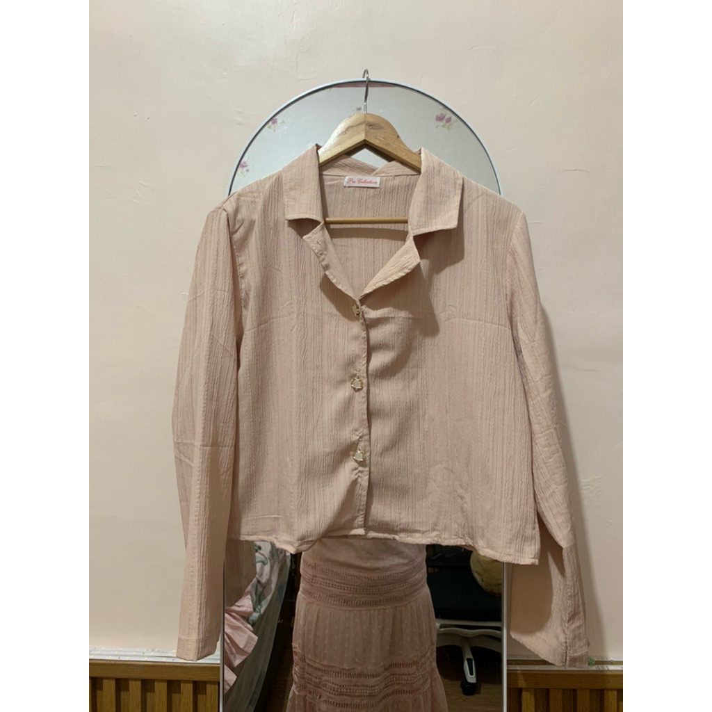 preloved kemeja wanita cantik/ preloved kemeja cantik