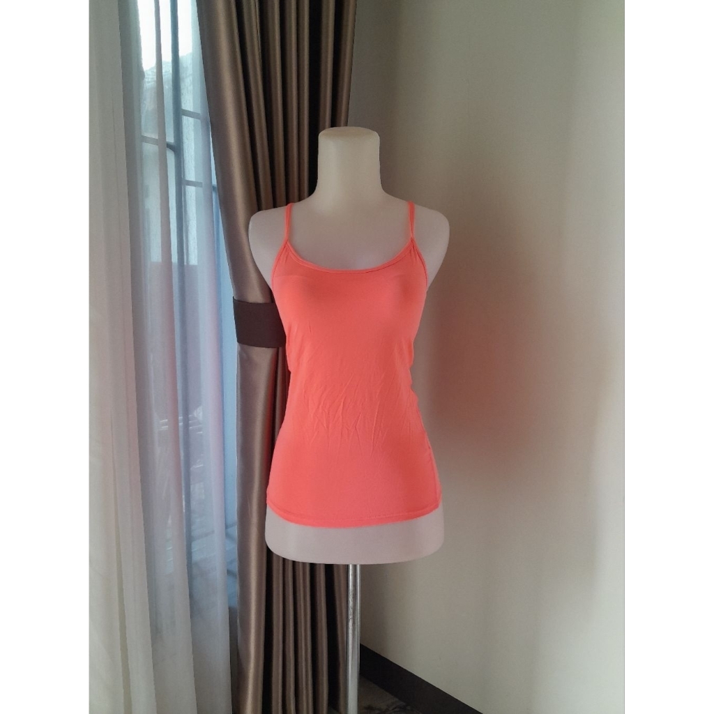 UNIQLO AIRISM Tanktop Bra Sport, AIRISM Sport Tanktop Bra