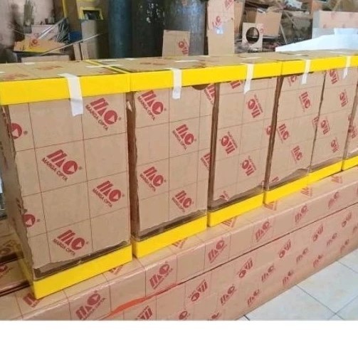 BOX Minuman ES BUAH Acrylic  25x25 T42cm   Kapasitas 25 Liter    Harga 1 Pc    Tidak termasuk Papan 