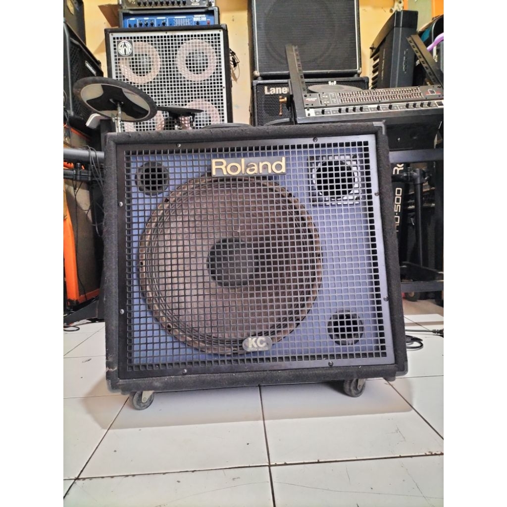 Ampli keyboard Roland KC 550 USA