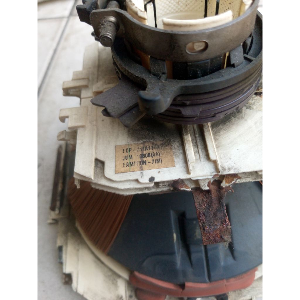 Yoke, konde TV tabung slim 21inc merk Samsung, normal.