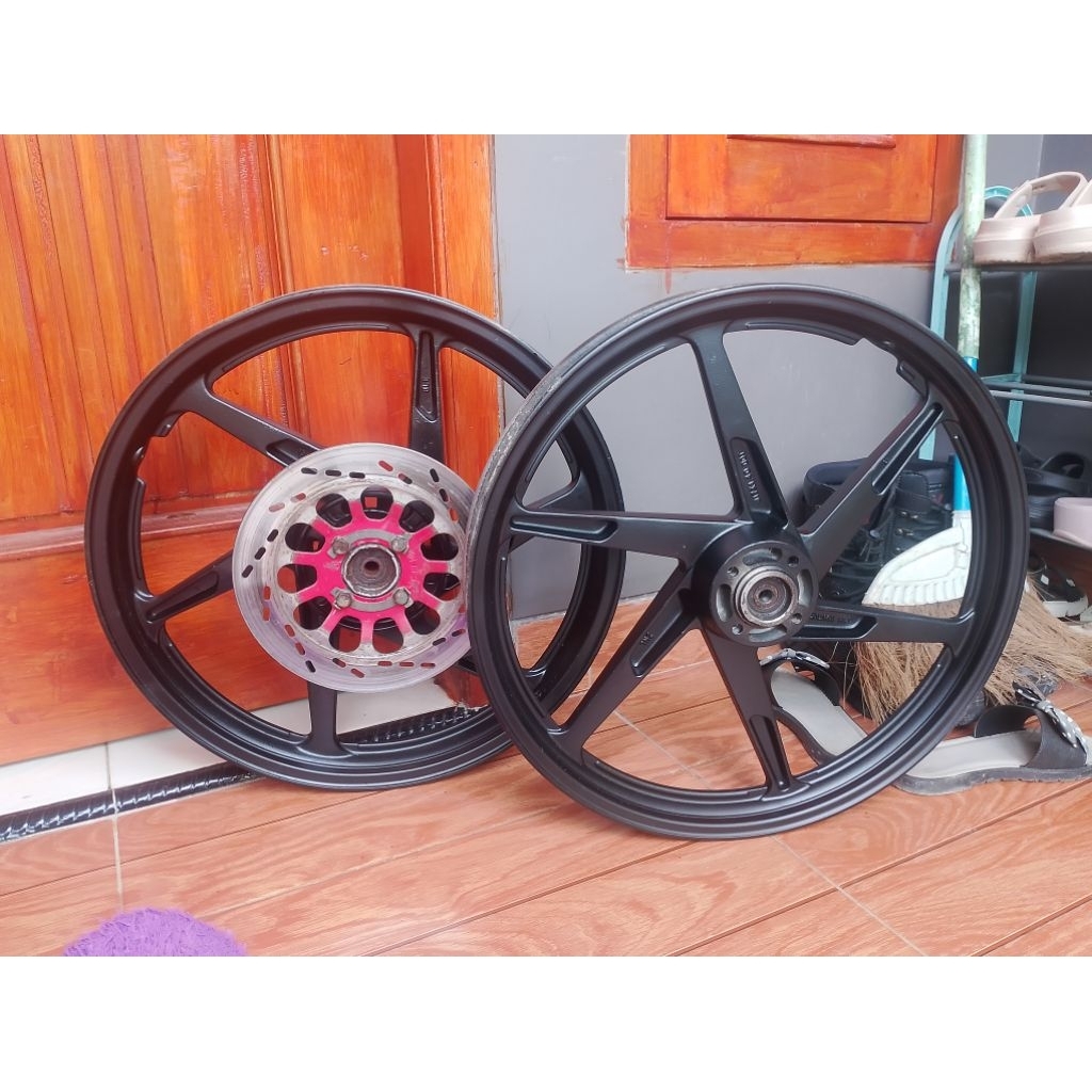 velg satria 2 tak hiu/lumba /satria hiu satria lumba doble disk
