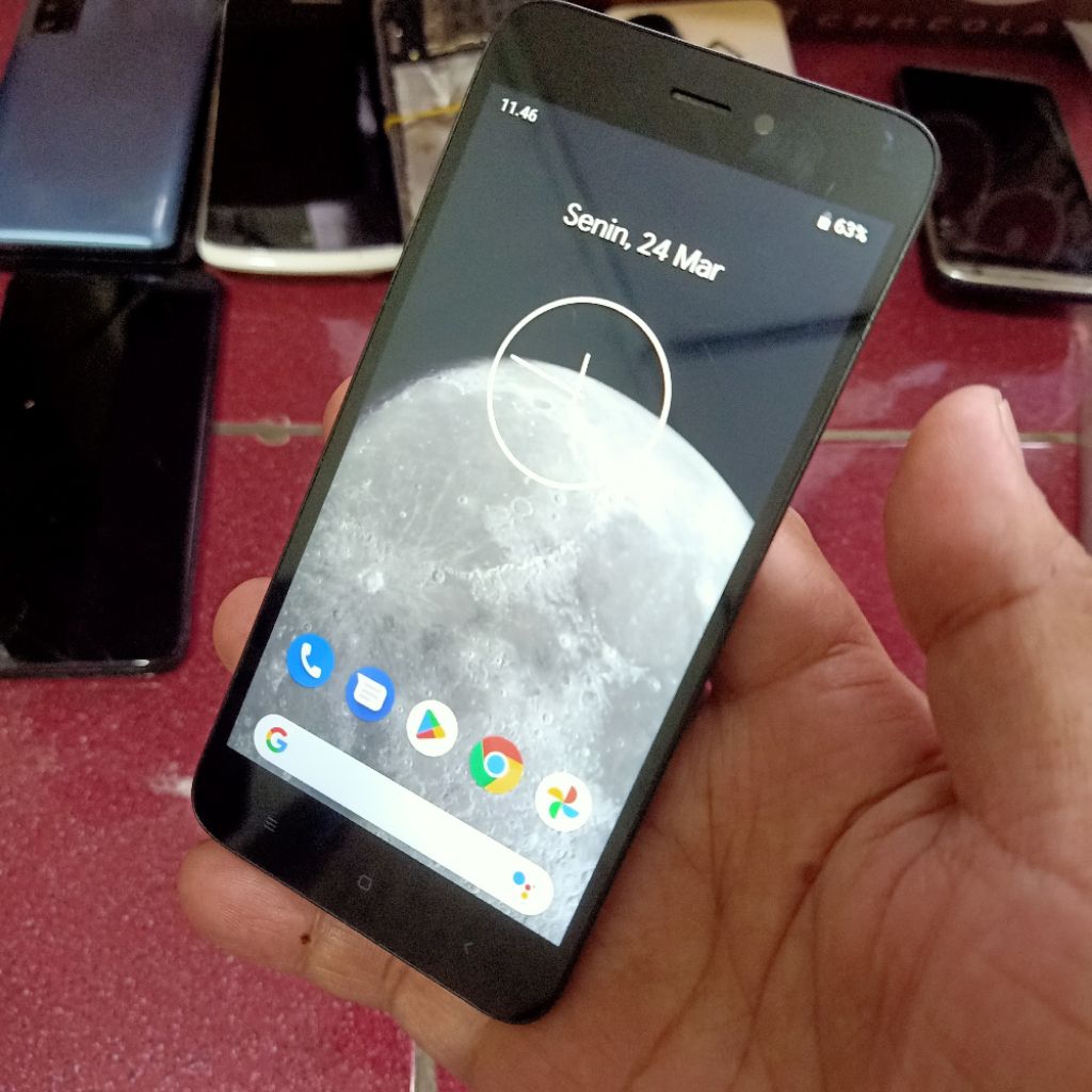 Lcd fullset plus frame Xiaomi Redmi 5A Second Original Copotan Sudah test normal sesuai foto dan vid