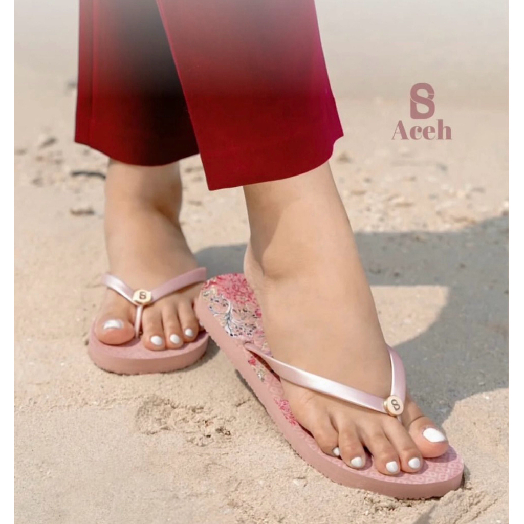 New Misool flip flop by Buttonscarves