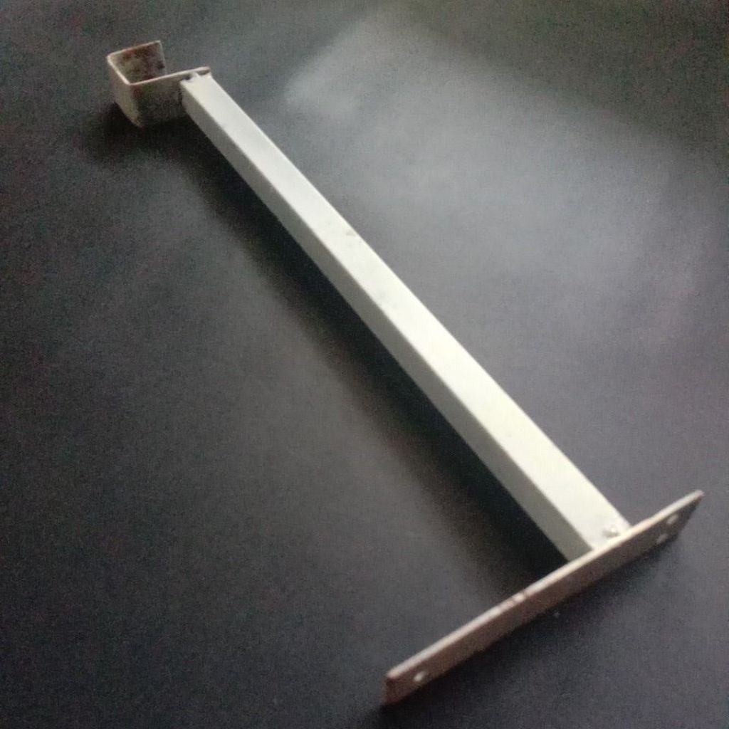 tiang breket buat sangkar burung/jemuran