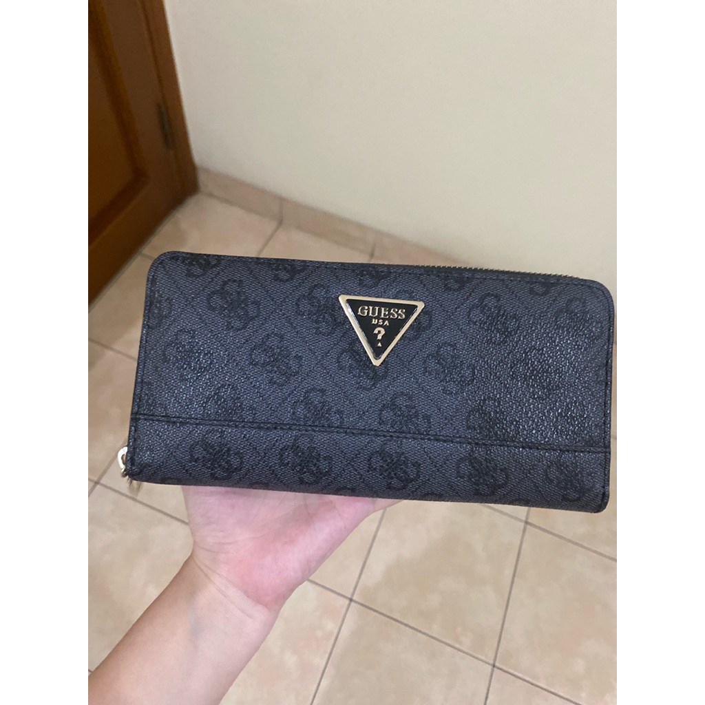 GUESS Original Zip-Around Wallet — G Logo Collection | Dompet Guess preloved