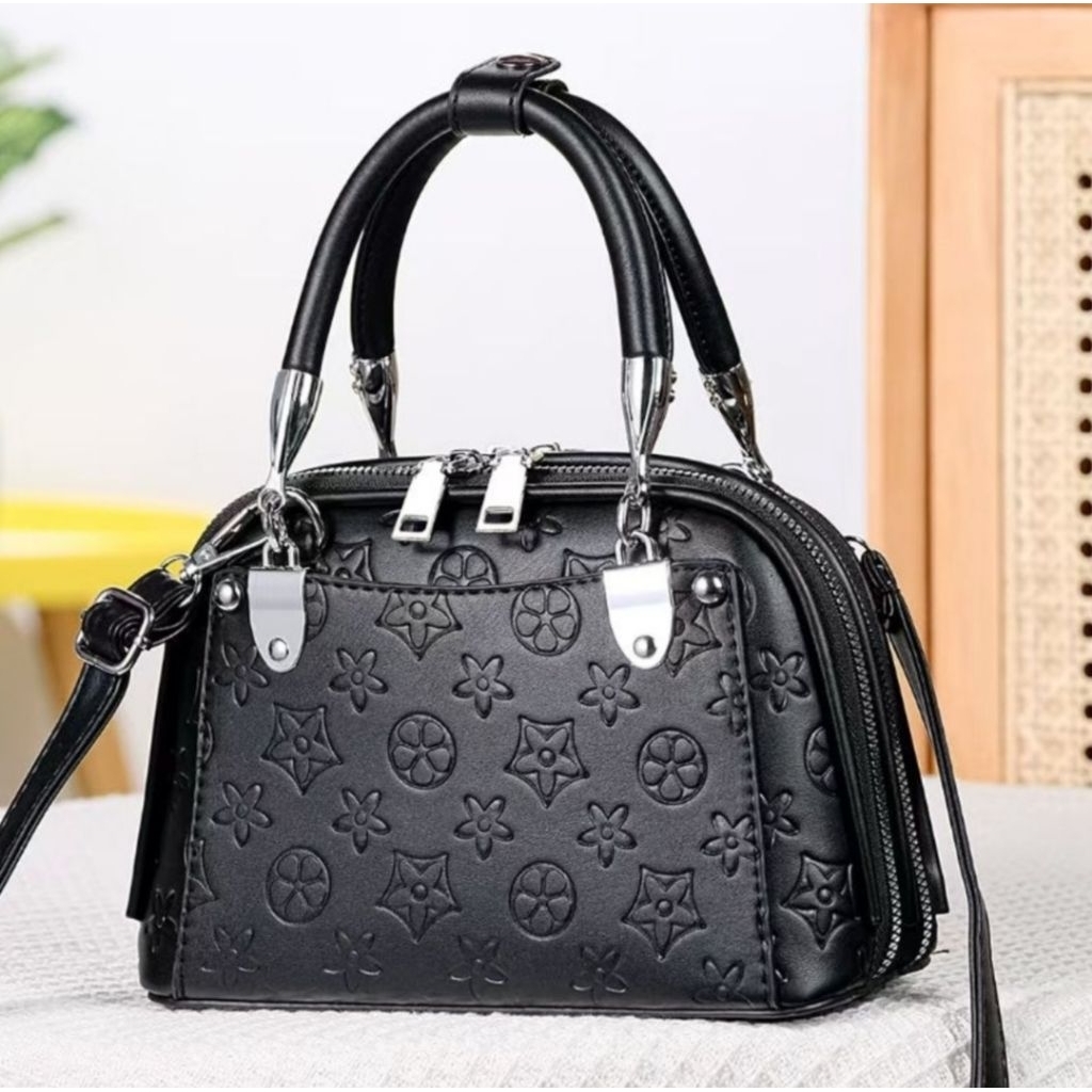 TAS, TAS IMPORT, TAS JALAN, TAS JINJING, TAS WANITA, TAS KEKINIAN, TAS FASHION, TAS UNDANGAN, TAS BA